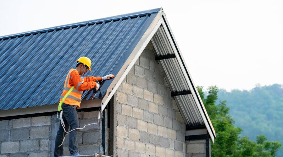 Professional residential roofers in Hansboro, ND
